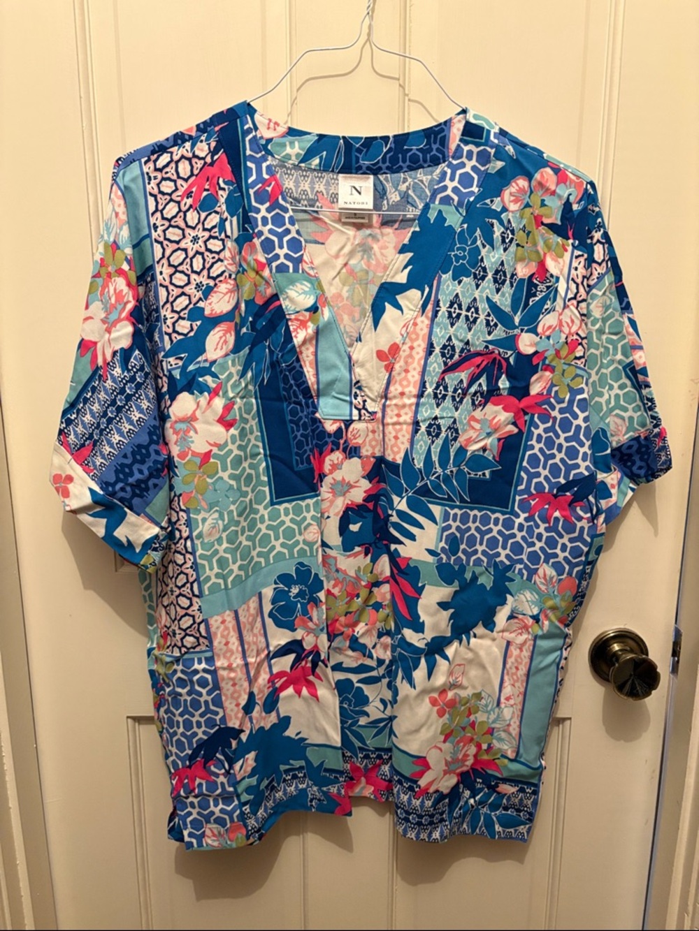 Natori 2pc lounge wear set - hibiscus patch pattern, size S